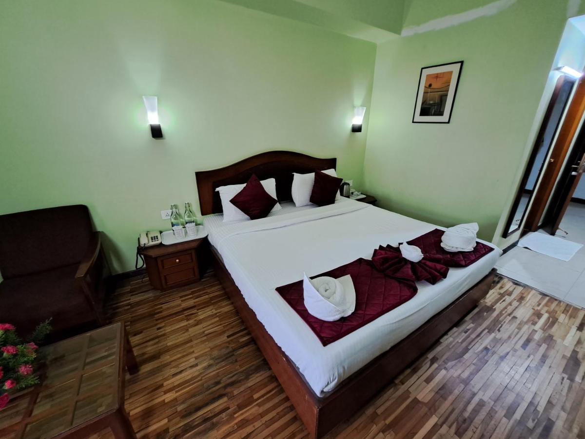 Hotel Preethi Classic Towers Ooty Ngoại thất bức ảnh