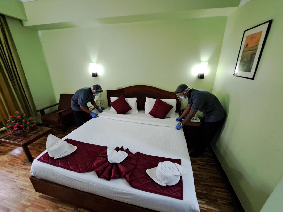 Hotel Preethi Classic Towers Ooty Ngoại thất bức ảnh