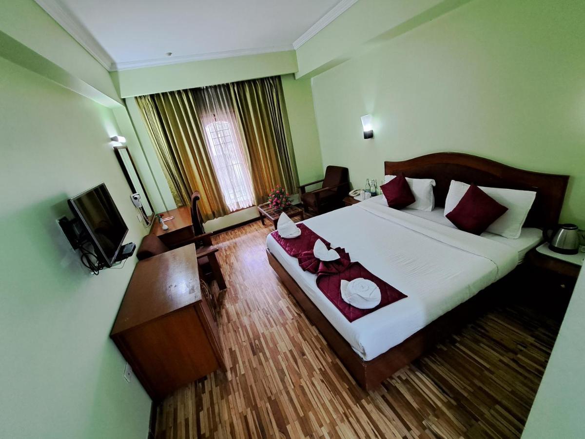 Hotel Preethi Classic Towers Ooty Ngoại thất bức ảnh