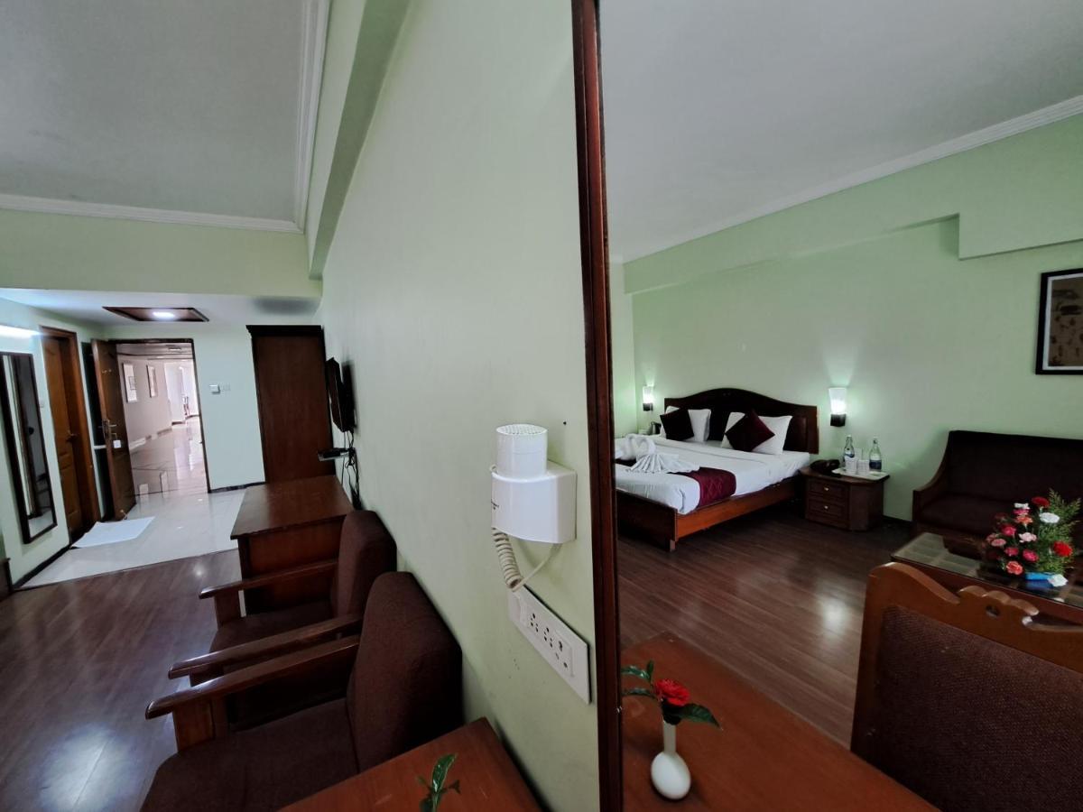 Hotel Preethi Classic Towers Ooty Ngoại thất bức ảnh