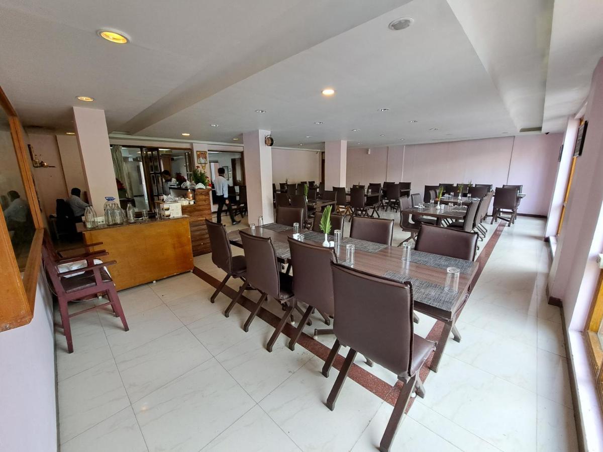 Hotel Preethi Classic Towers Ooty Ngoại thất bức ảnh