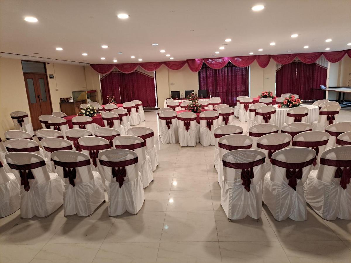 Hotel Preethi Classic Towers Ooty Ngoại thất bức ảnh