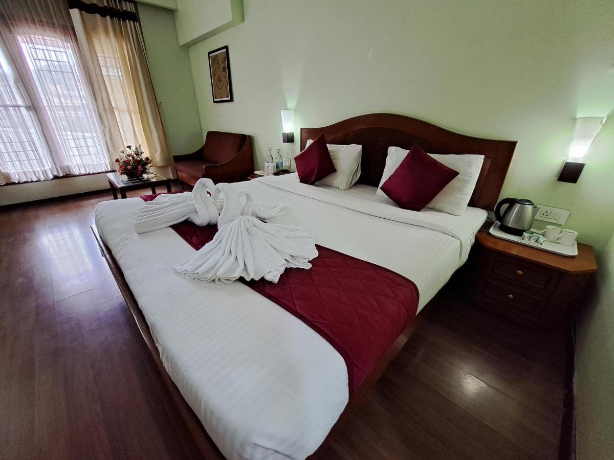 Hotel Preethi Classic Towers Ooty Ngoại thất bức ảnh