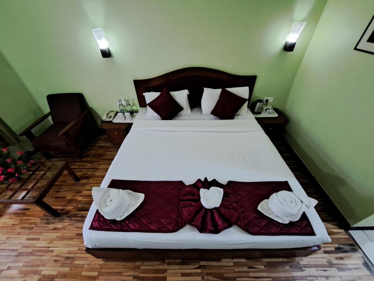 Hotel Preethi Classic Towers Ooty Ngoại thất bức ảnh