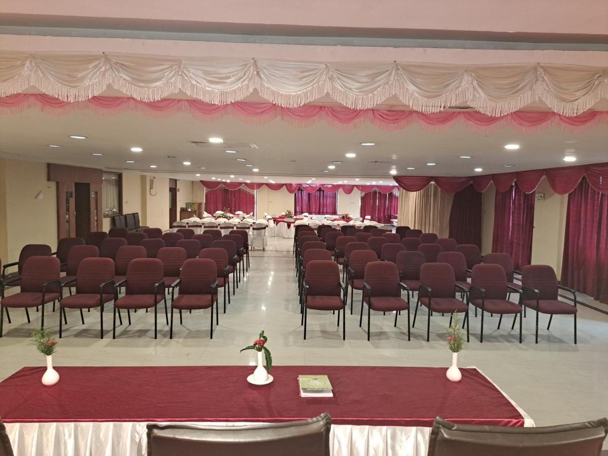 Hotel Preethi Classic Towers Ooty Ngoại thất bức ảnh