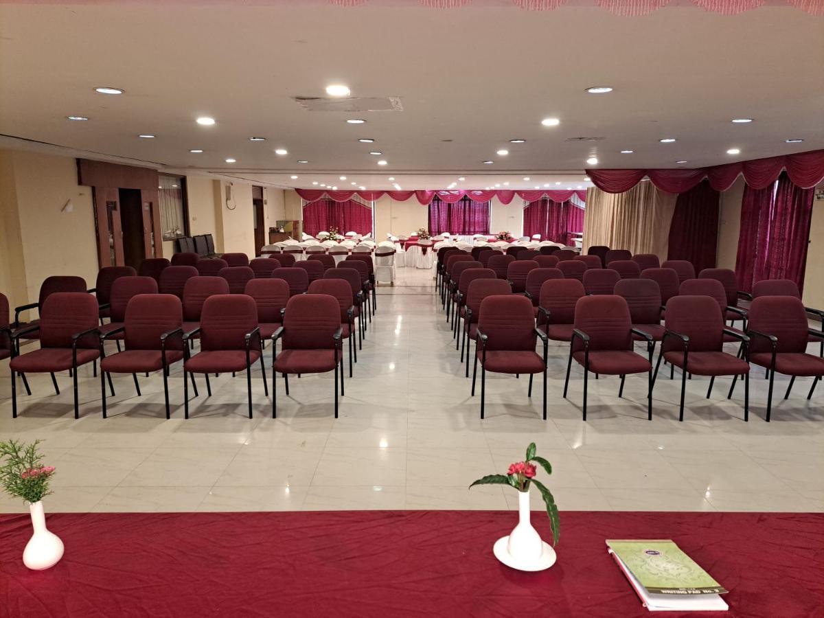 Hotel Preethi Classic Towers Ooty Ngoại thất bức ảnh