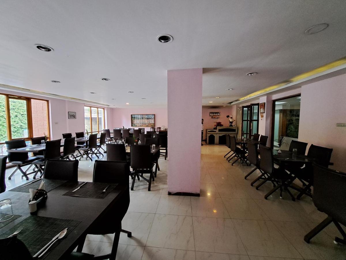 Hotel Preethi Classic Towers Ooty Ngoại thất bức ảnh